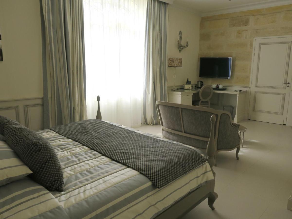 Chateau La Rose Perriere Lussac  Buitenkant foto