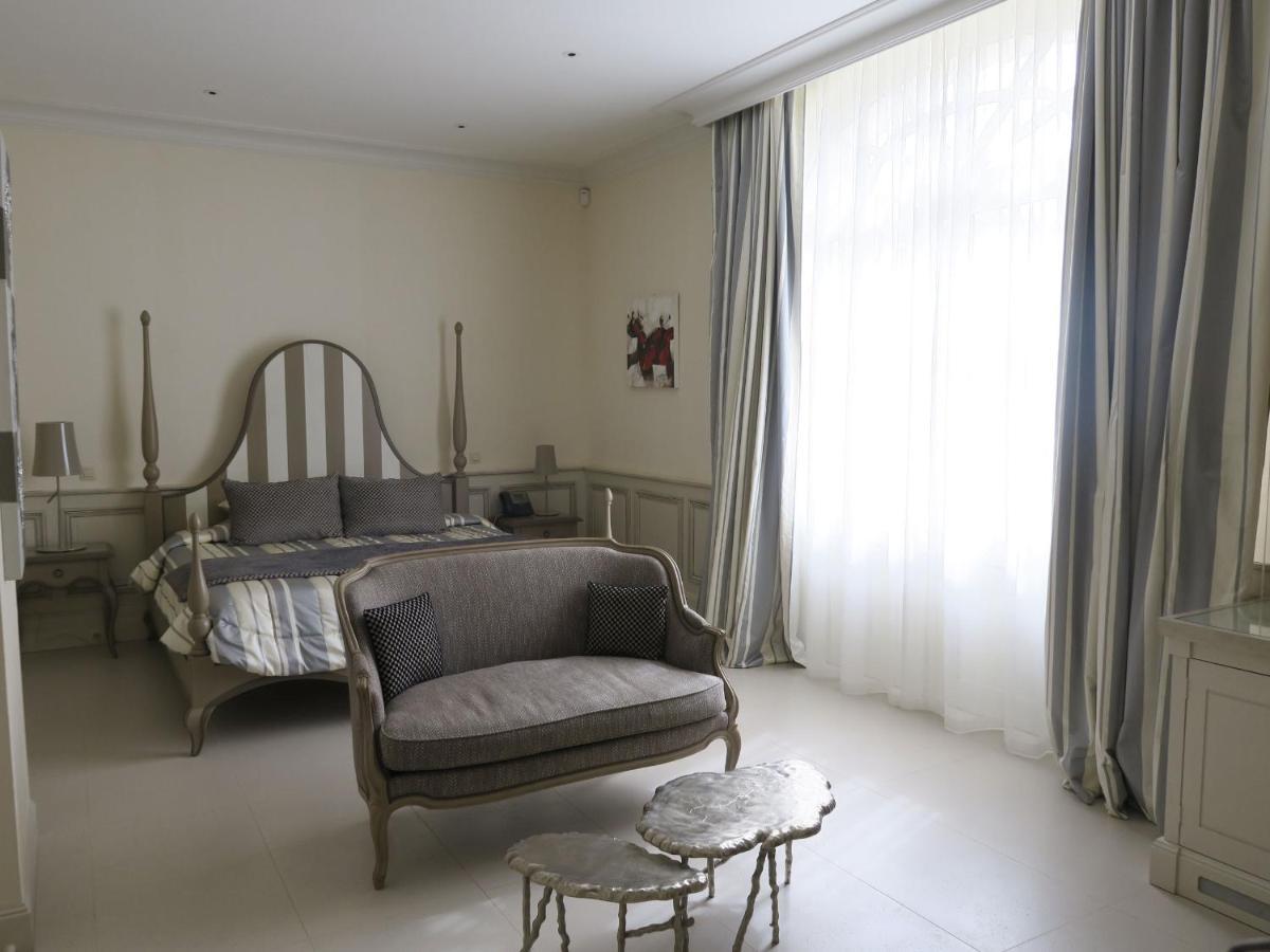 Chateau La Rose Perriere Lussac  Kamer foto